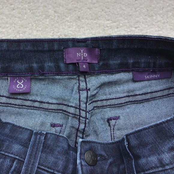 NYDJ BLUE JEANS  SKINNY SIZE 4 - Picture 5 of 6